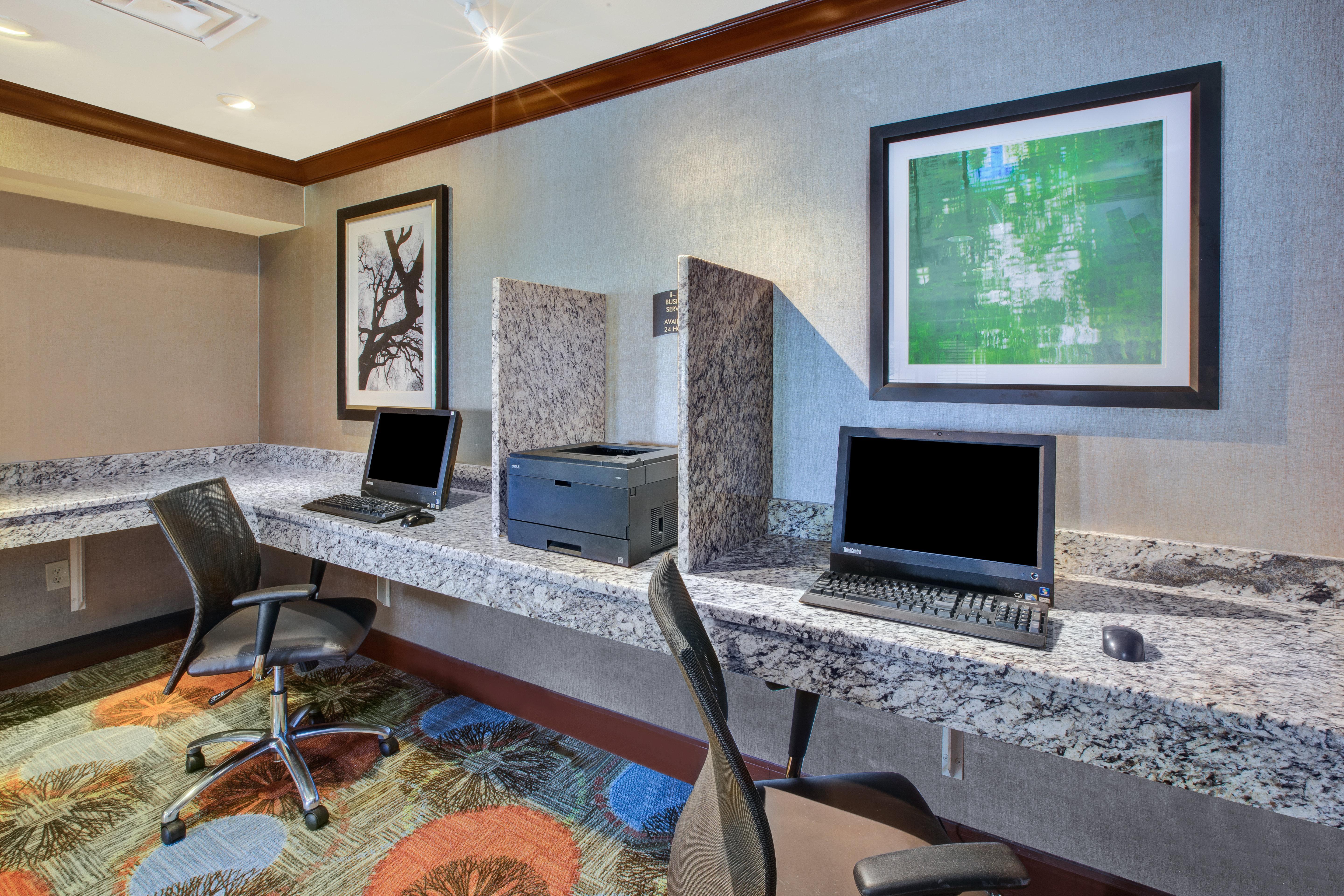Staybridge Suites Louisville - East By Ihg Екстер'єр фото