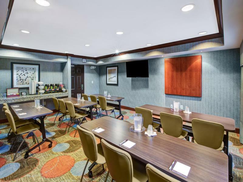 Staybridge Suites Louisville - East By Ihg Екстер'єр фото